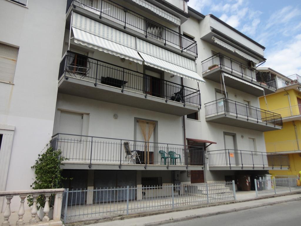 Ferienwohnung Via Pesaro A/C Marcelli Exterior foto